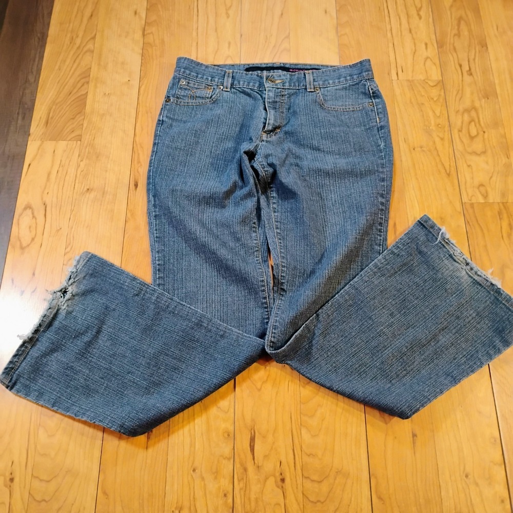 Calvin Klein Jeans Low Rise Flare Women's Size 11 Dark Stone Wash Blue Jeans